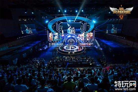 进一步凸显 进一步凸显