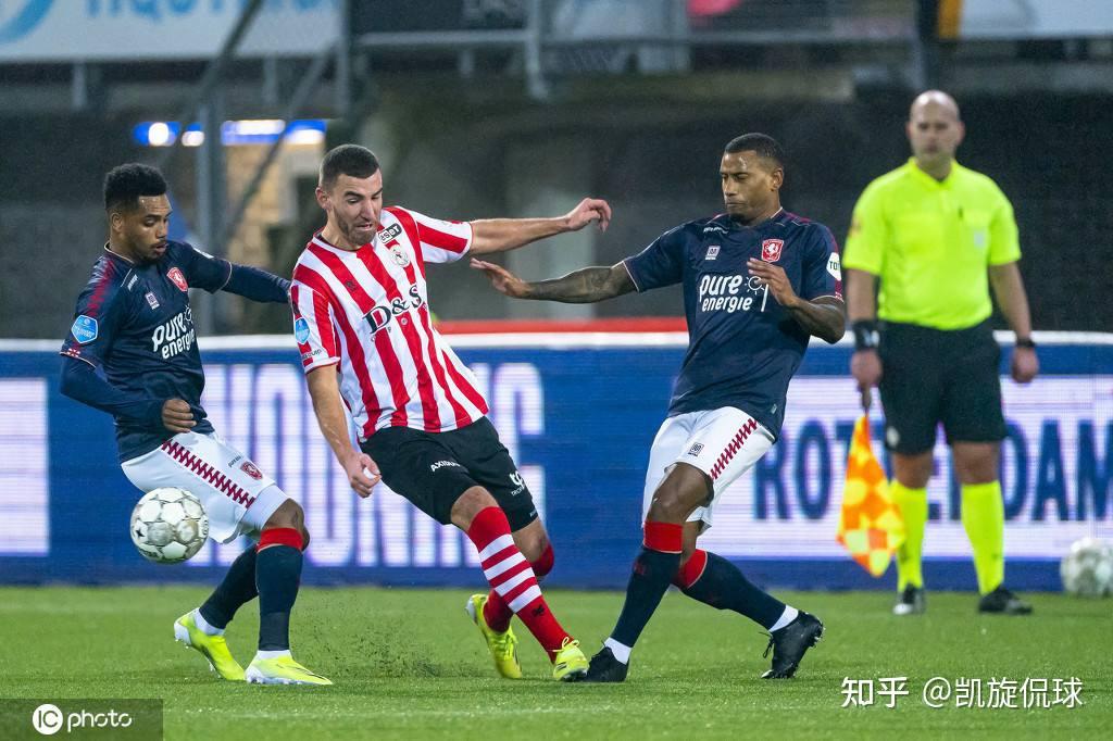 芬奇：兰德尔在这轮系列赛中发挥重要作用 不会因淘汰湖人就满足